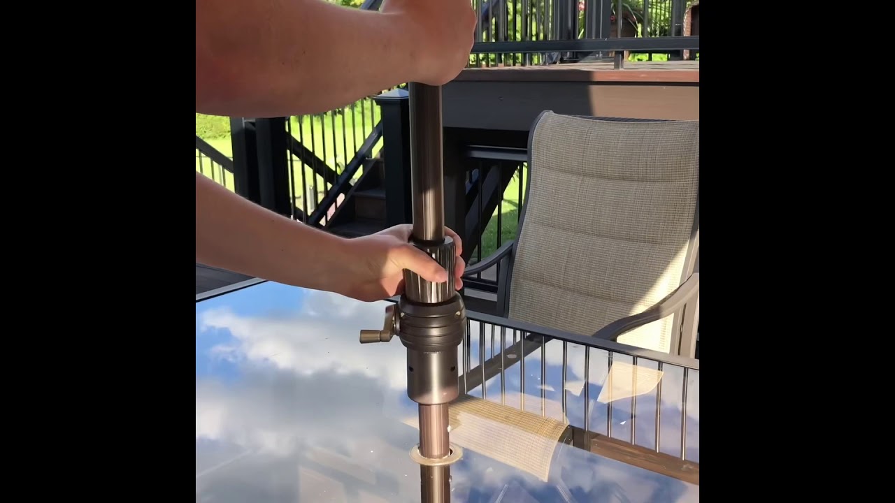 How to tilt O&rsquo;Bravia Treasure Garden Umbrella