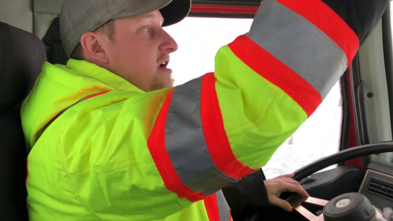 Gander Airport Snow Clearing (Behind the Scenes)