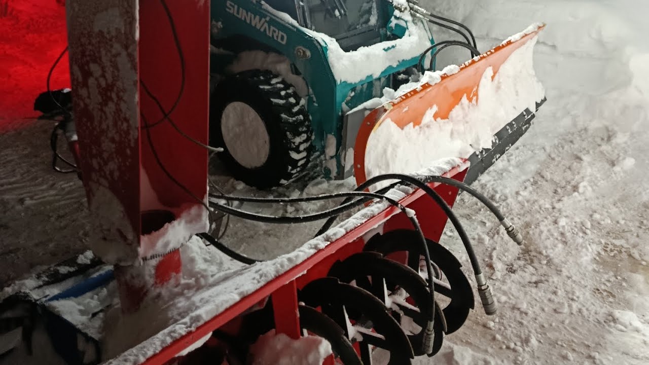 Нижний это не Камчатка , 😮 но снегу то снегу, выгуливаю кота чищу снег. ❄️