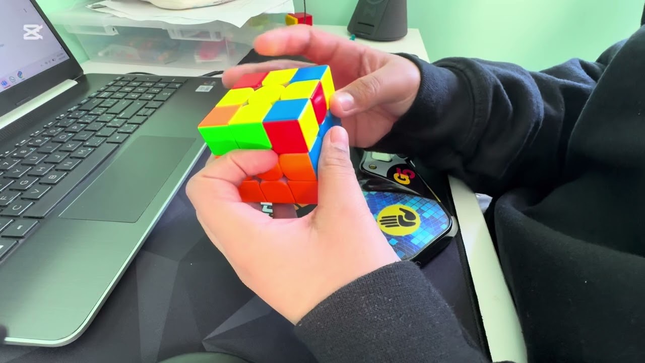 Teodor Zajder 2.76 second 3x3 world record single reconstruction and downsolve. 