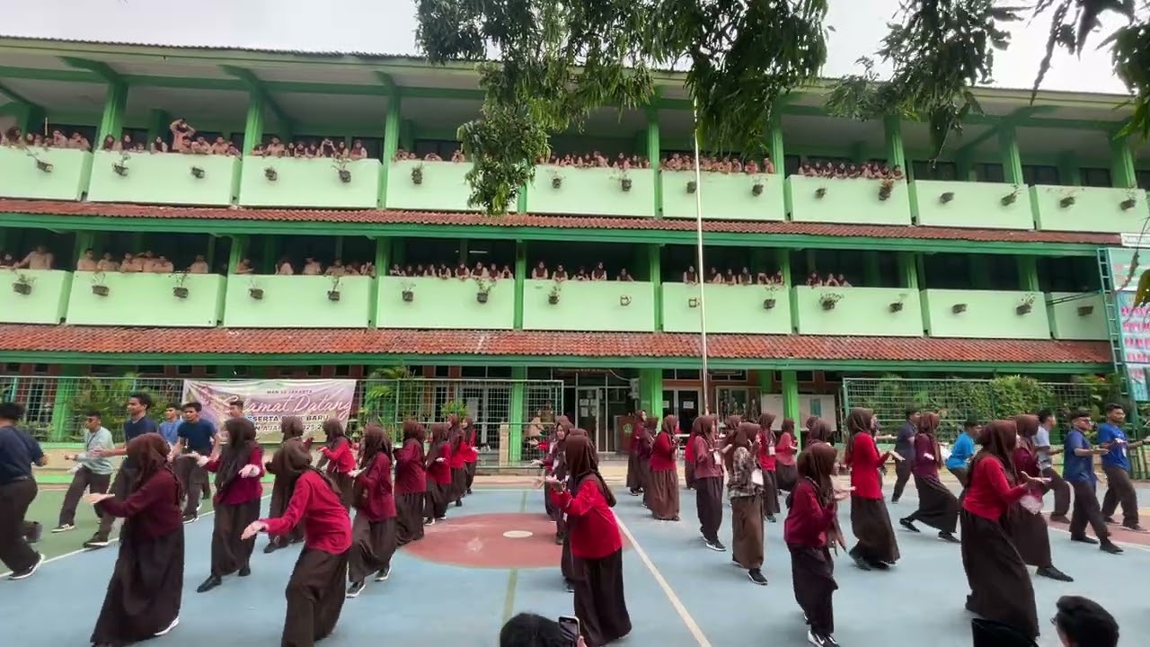 FLASHMOB MATSAMA - RIBUAN MEMORI (MAN 18 Jakarta)