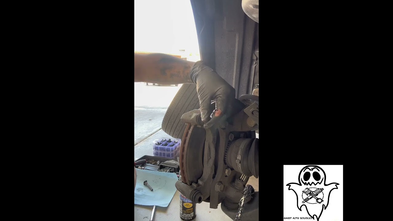 2006 Mitsubishi Eclipse Front Brakes