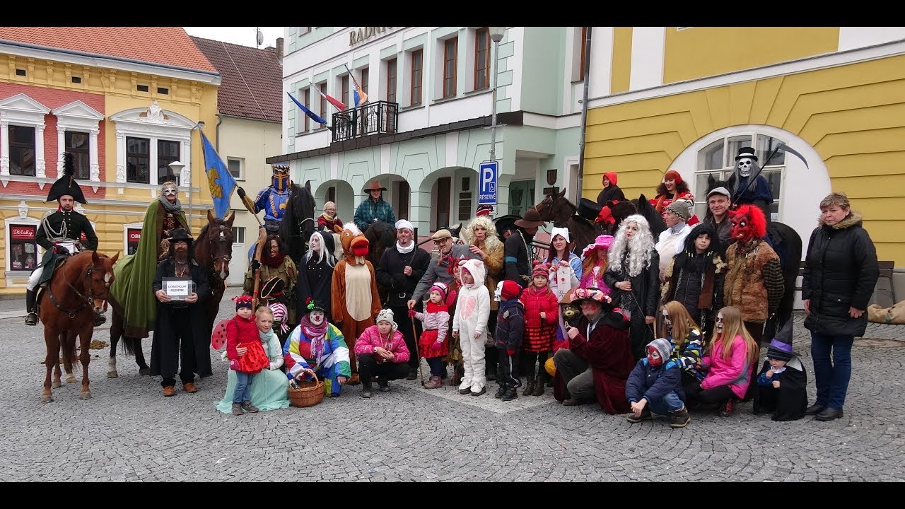 Masopustní průvod ve Voticích