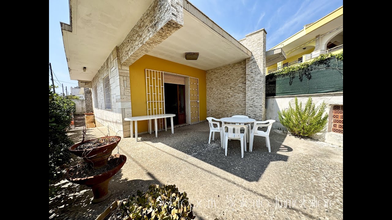 Villa in vendita nel cuore di Torre san Giovanni V801
