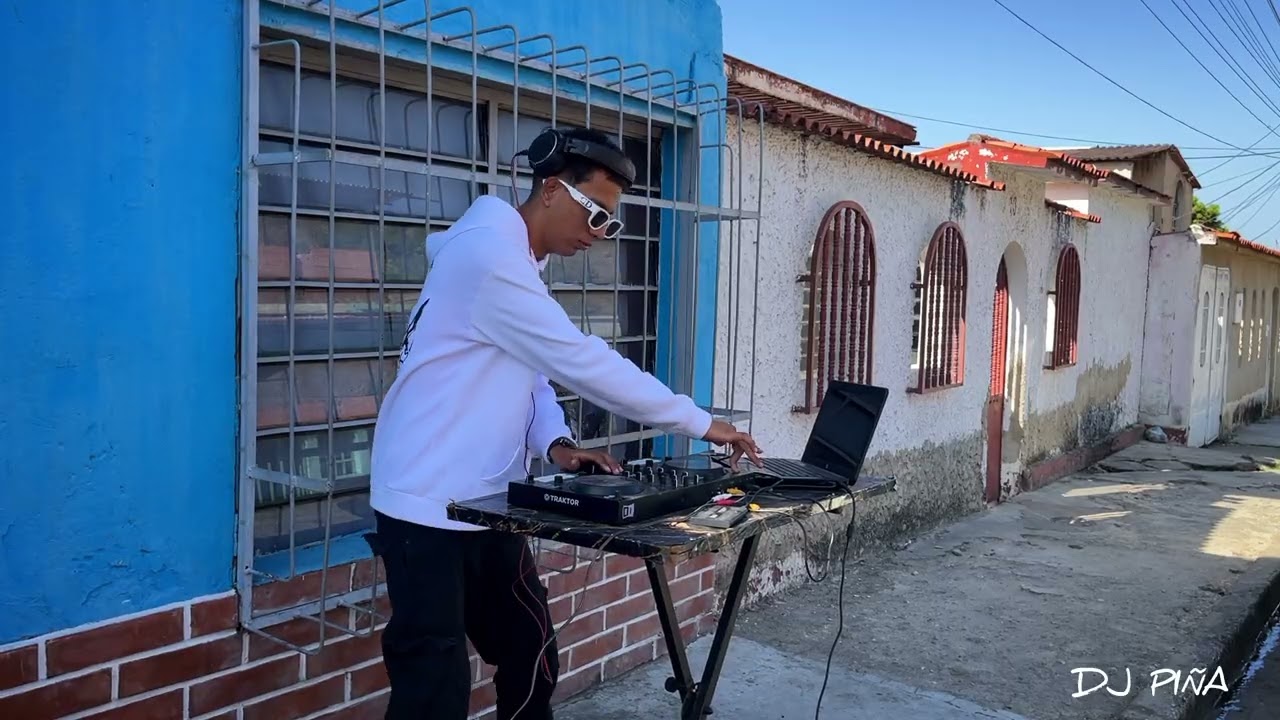 PIÑA CON CALLE | Afro & Latin House Live Set 2026 | DJ PIÑA