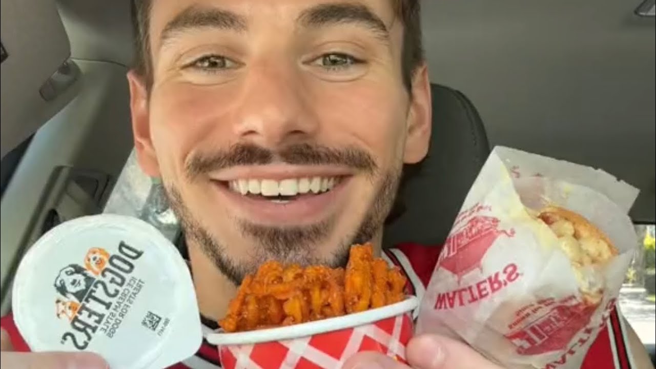 World Famous Walter&rsquo;s Hot Dogs Review #foodreview