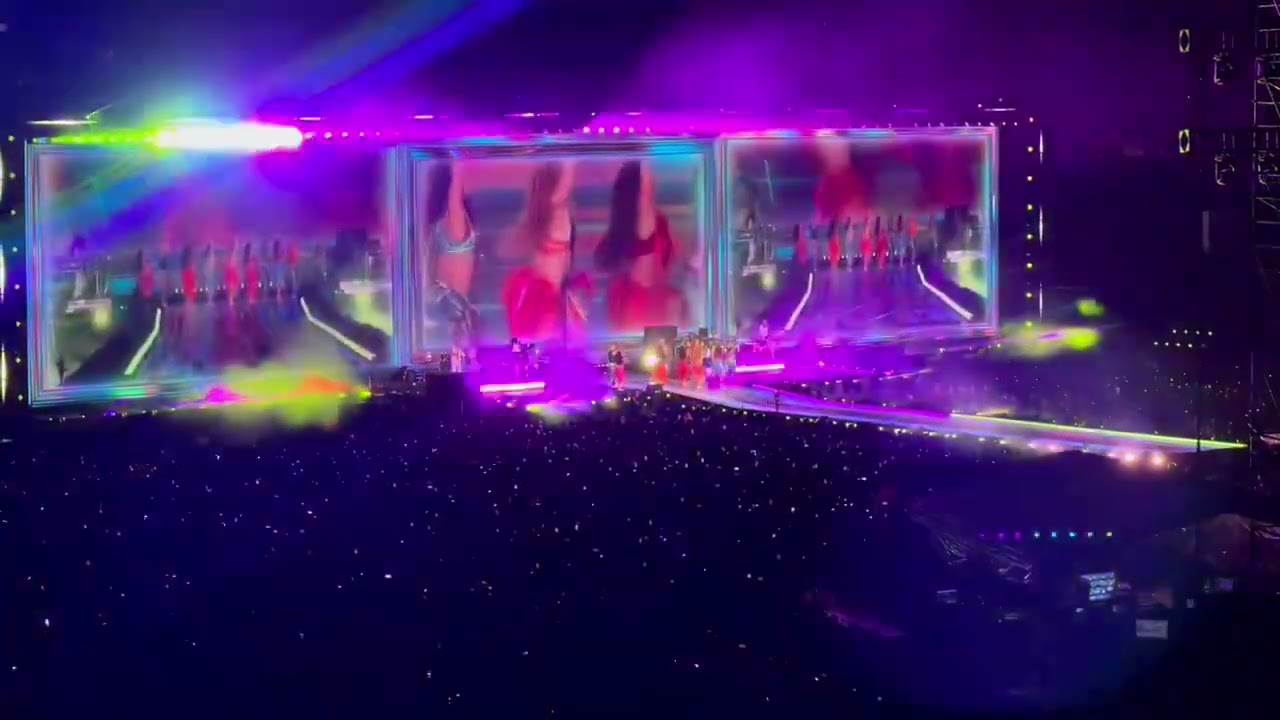 Shakira - Waka Waka & Champeta Dance (LMYNL World Tour, Rio)