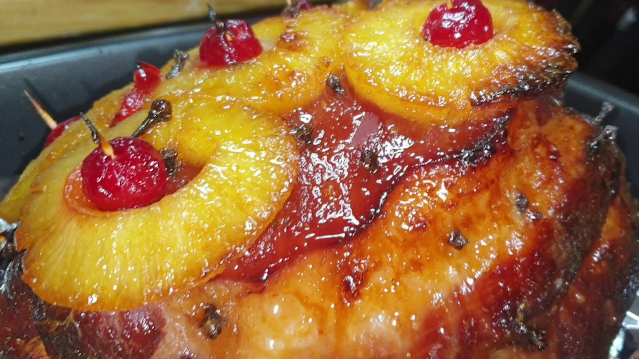 How to Bake a Christmas Ham and Homemade Bread | Trinidad & Tobago 🇹🇹