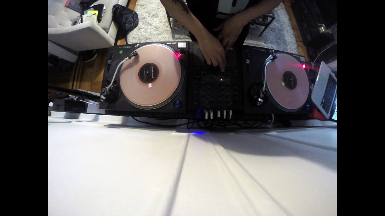 DJ Tekit iZi Snowed in Chill Set