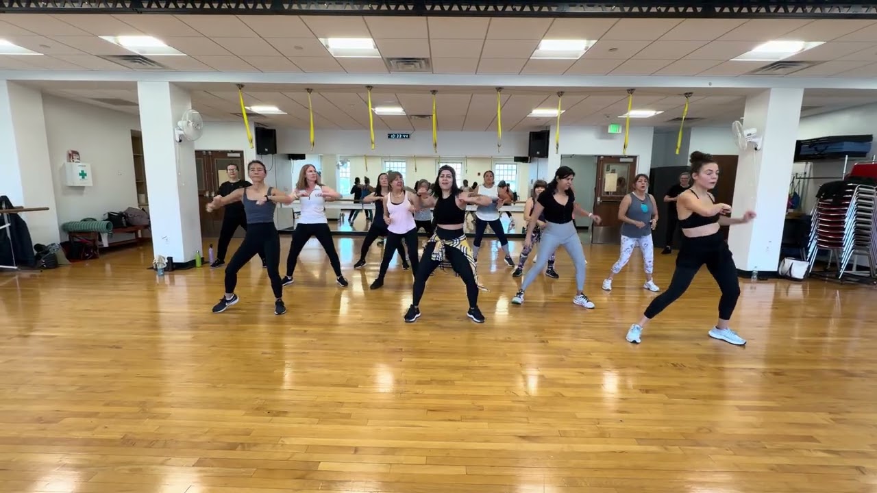 Errada Ela Ñao Tá - Kevinho, MC, JottaPê & Aron - Zumba (No music copyrights) 