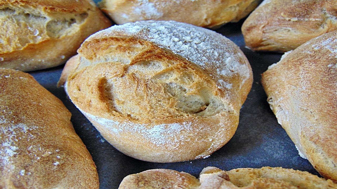 Rezept: Dreiecksbrötchen / Rustikale Frühstücksbrötchen
