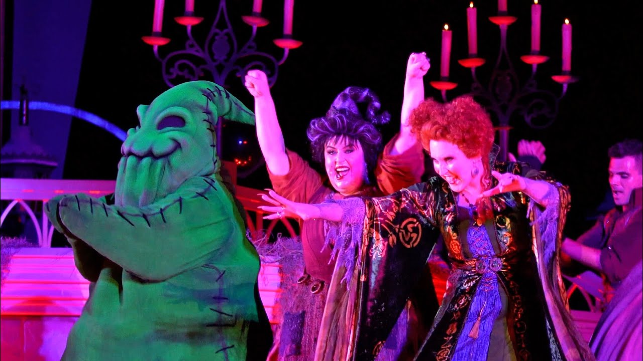 Hocus Pocus Villain Spelltacular 2024 at Mickey's Not-so-Scary Halloween Party