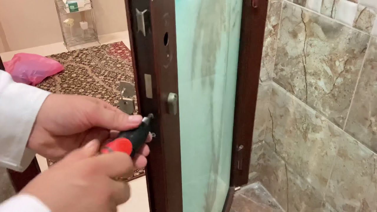 طريقة تركيب قفل الباب والكالون والمقبص لباب الالمنيوم والخشب