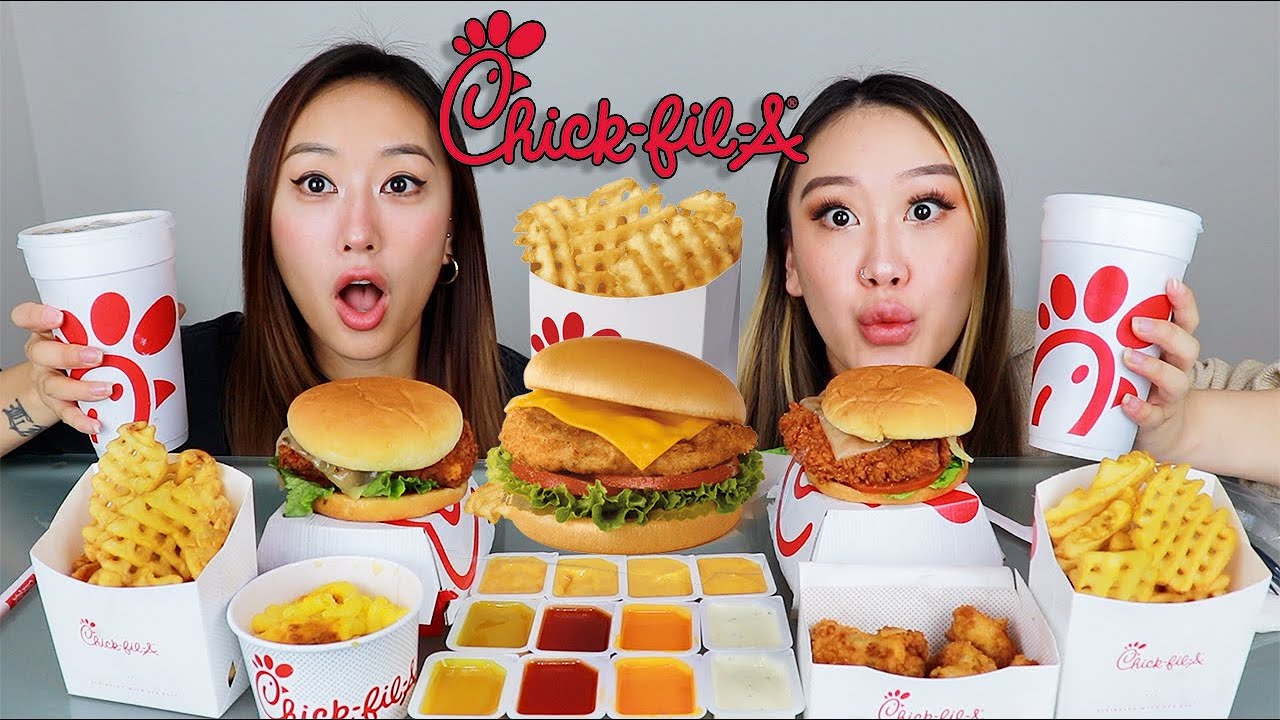 CHICK-FIL-A MUKBANG 🍔🍟😋 | MAC N CHEESE, SPICY DELUXE, CHICKEN NUGGETS, FRIES