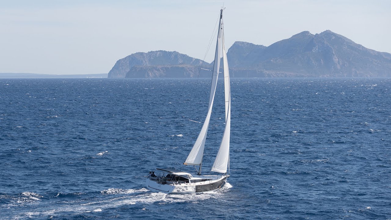 Sense 51 by Beneteau