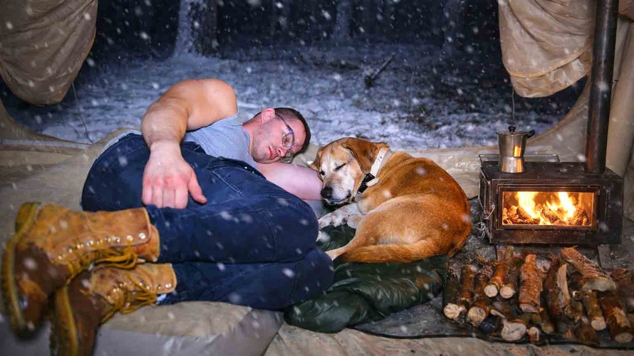 Caught in a Heavy Snowstorm! – Hot Tent Camping All Day With My Dog
