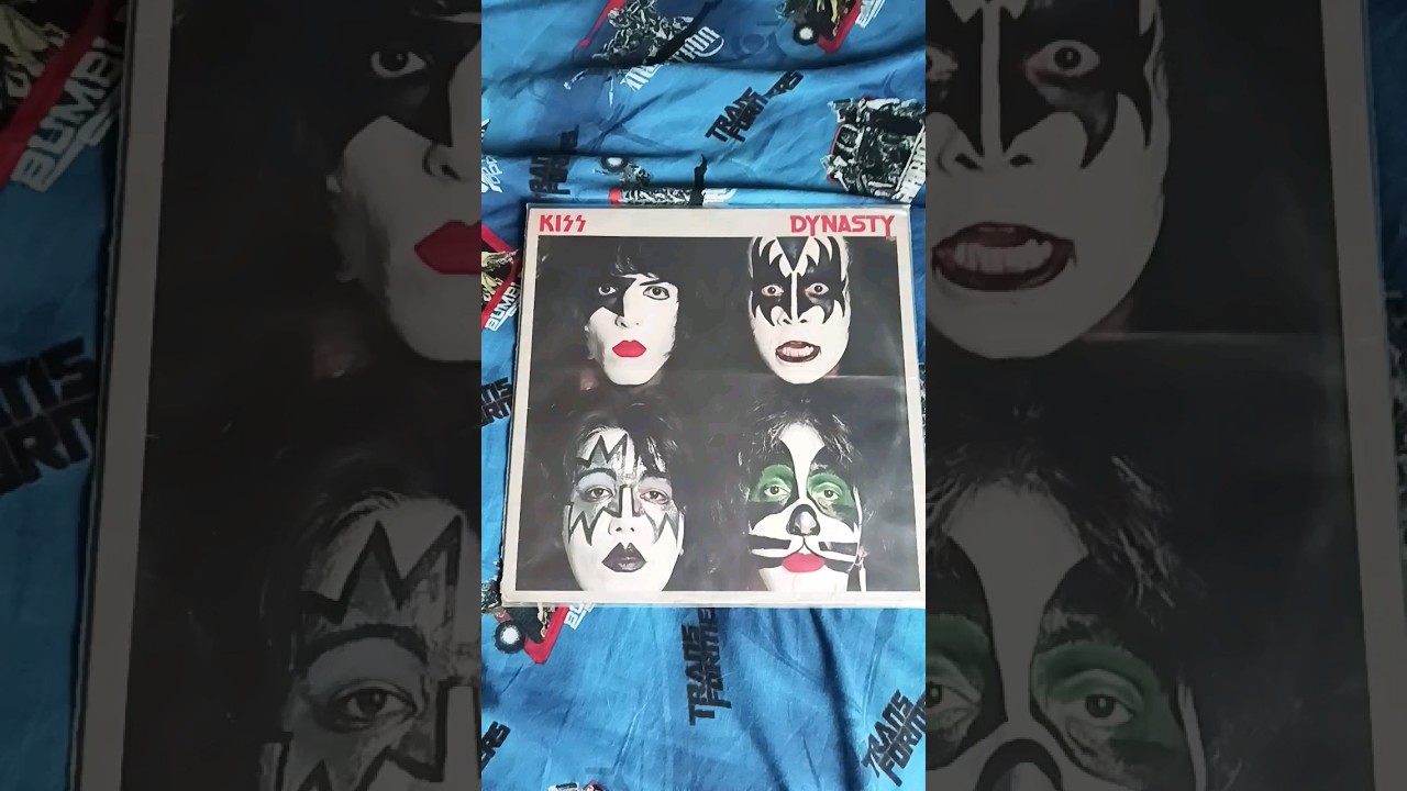 Vinyl reveal 💋KISS 💋 Dynasty 1979. The end of an era? #KISS
