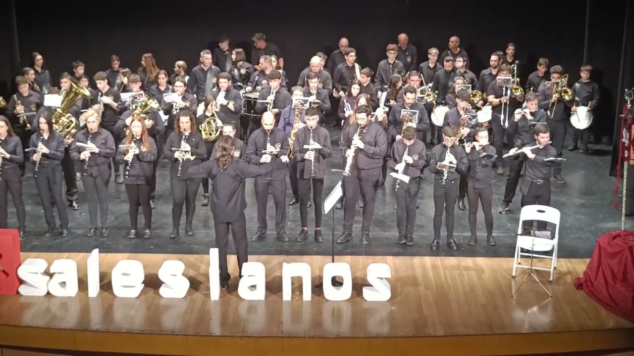 banda cabecera estudiantes concierto xv aniversario ( Camino al paraíso)