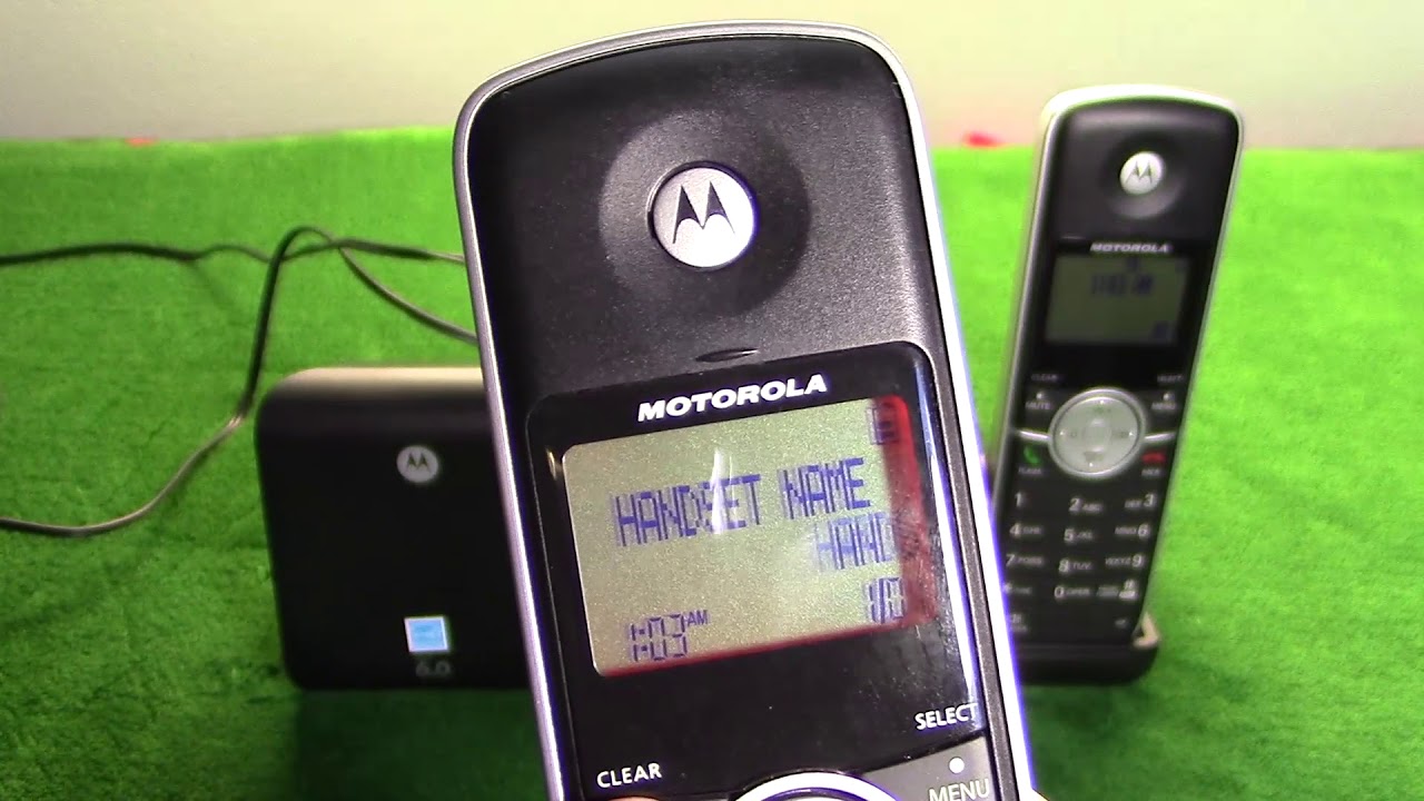 Motorola Dual-Handset Dect 6.0 Telephone | Model L302 | First Look