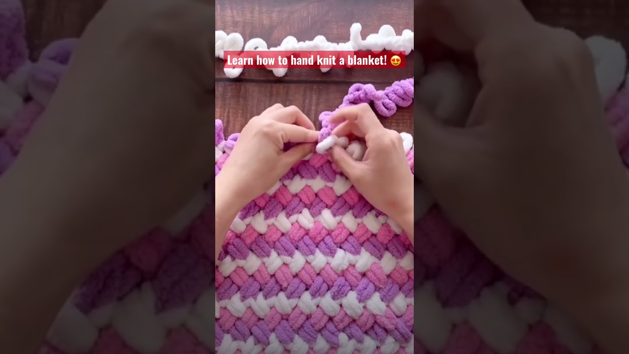 Learn how to hand knit a blanket! Super easy!!! 😍 Full tutorial is coming soon! Subscribe for more