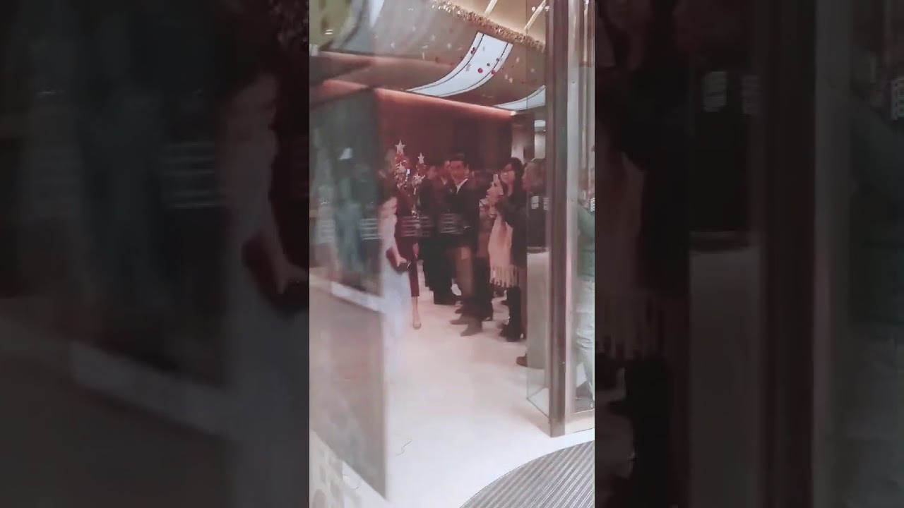 潘粤明潘老师很绅士哦 Pan Yueming, pan is a gentleman