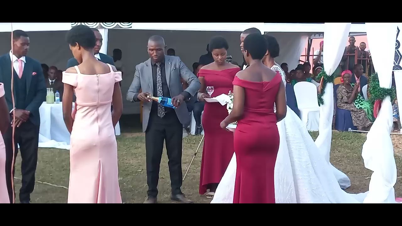 Mc Byahamye Ubikora neza +250788213357
