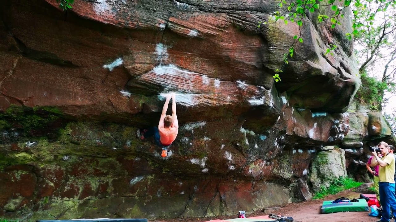 Thumbs into Dream Catcher, 8A/+. Churnet