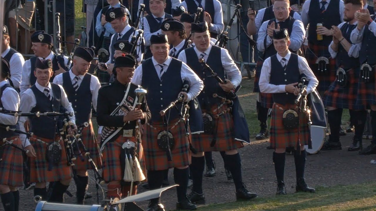 Top drumming prize & a dazzling medley from Simon Fraser Pipe Band at The World Championships 2022