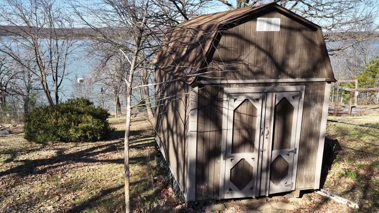 36 HILLTOP DRIVE - WAKE UP TO LAKE EUFAULA, OK WATER VIEWS