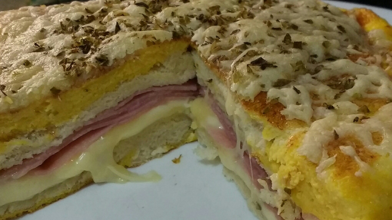 Sandwichon de jamón y queso en GM G Deluxe