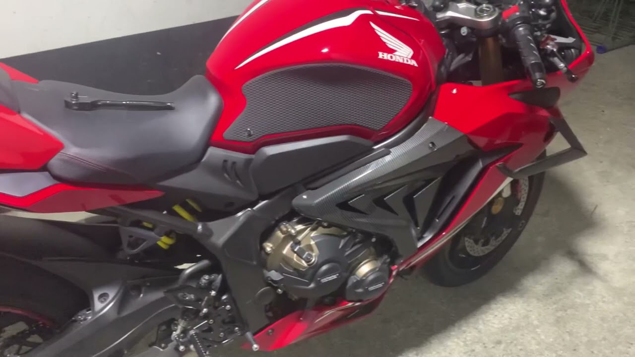 Honda CBR 650R - Racing Hooks / Passenger Peg Delete
