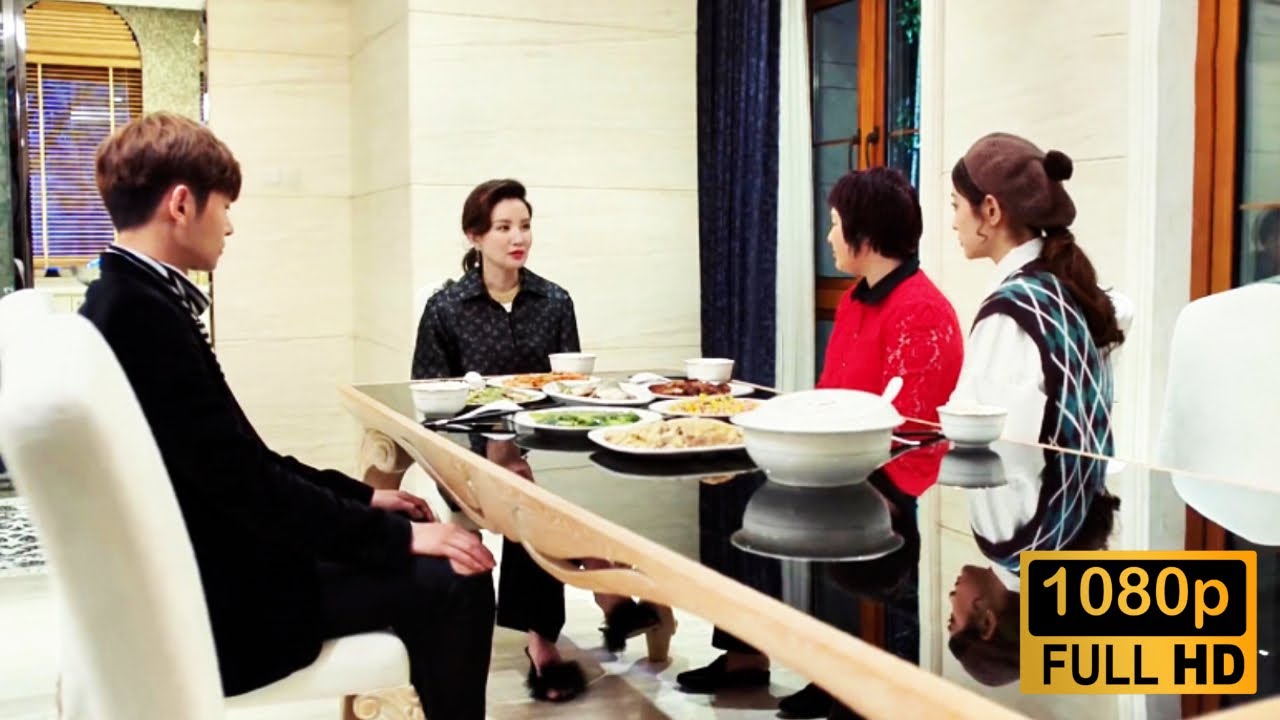 Movie！總裁媽媽嫌棄灰姑娘出身低賤，怎料灰姑娘媽媽竟是億萬富婆，身價甩她幾條幾！#这个世界不看脸 #最新電影 #大陸電影 #職場電影