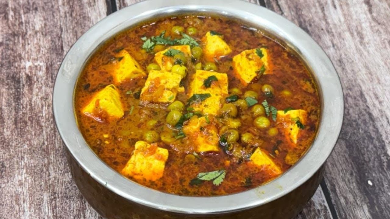 ਤਰੀ ਵਾਲਾ ਮਟਰ ਪਨੀਰ | कुकर में मटर पनीर कैसे बनाएं | Mater Paneer Recipe by Punjabi Cooking