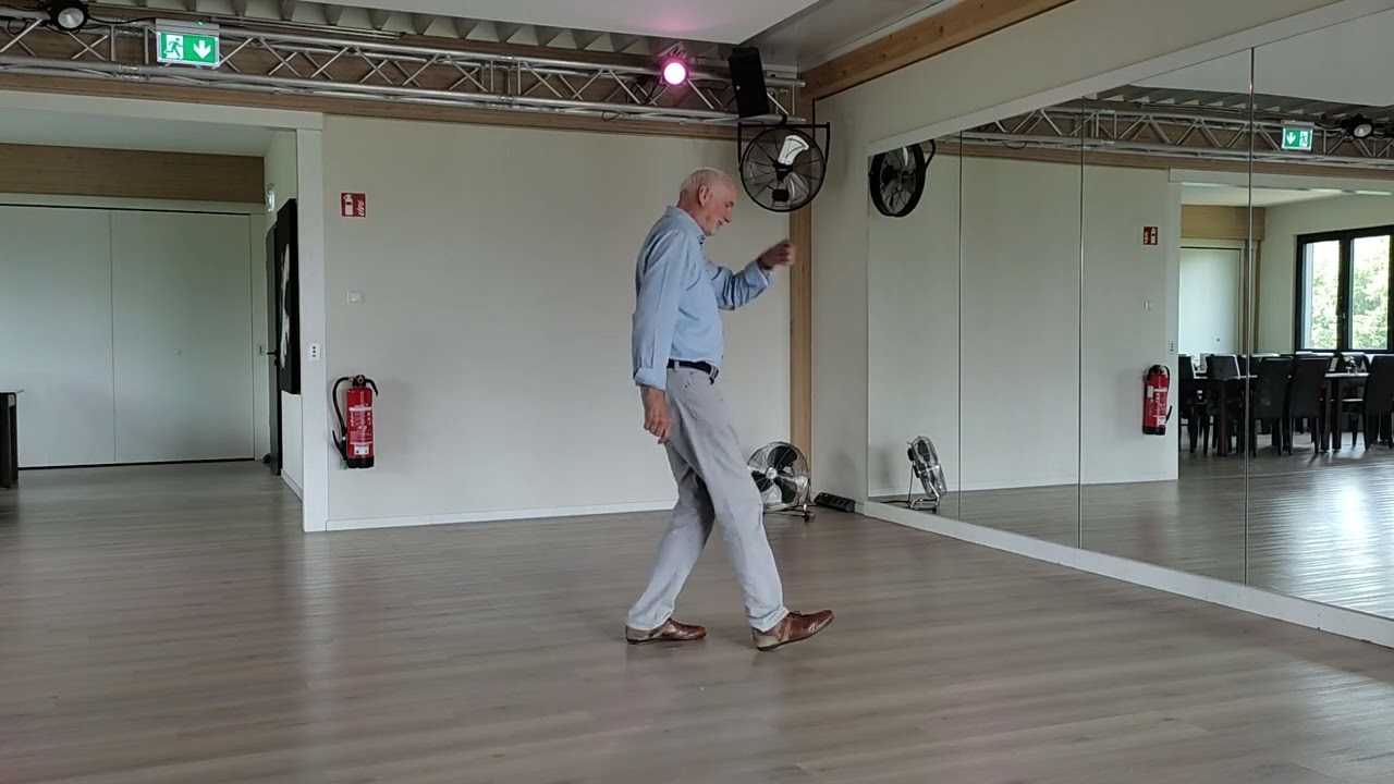 Line Dance New Flame mit Musik