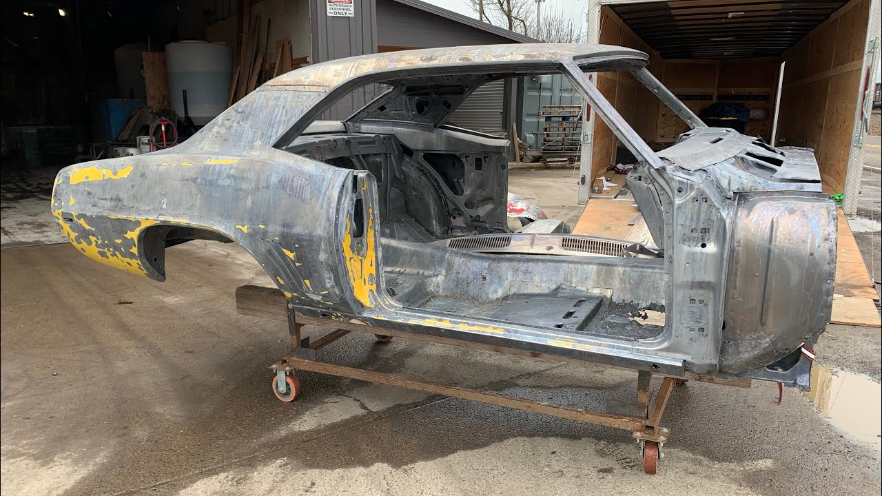 Кузов и детали Camaro 69. Боже мой, посмотрите, как всё выглядело до погружения.