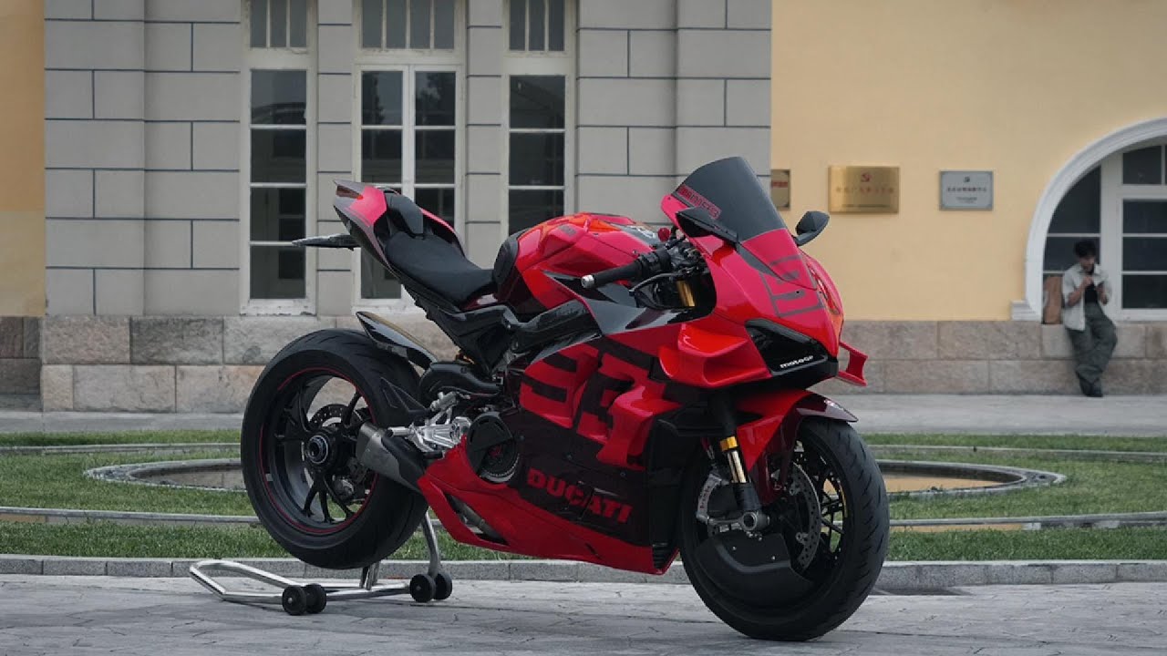 DUCATI PANIGALE V4S ПОЛНАЯ ОПЦИЯ ВОССТАНОВЛЕНИЕ И КАСТОМИЗАЦИЯ ПУТЕШЕСТВИЕ | 8000 КМ – 10 000 КМ.