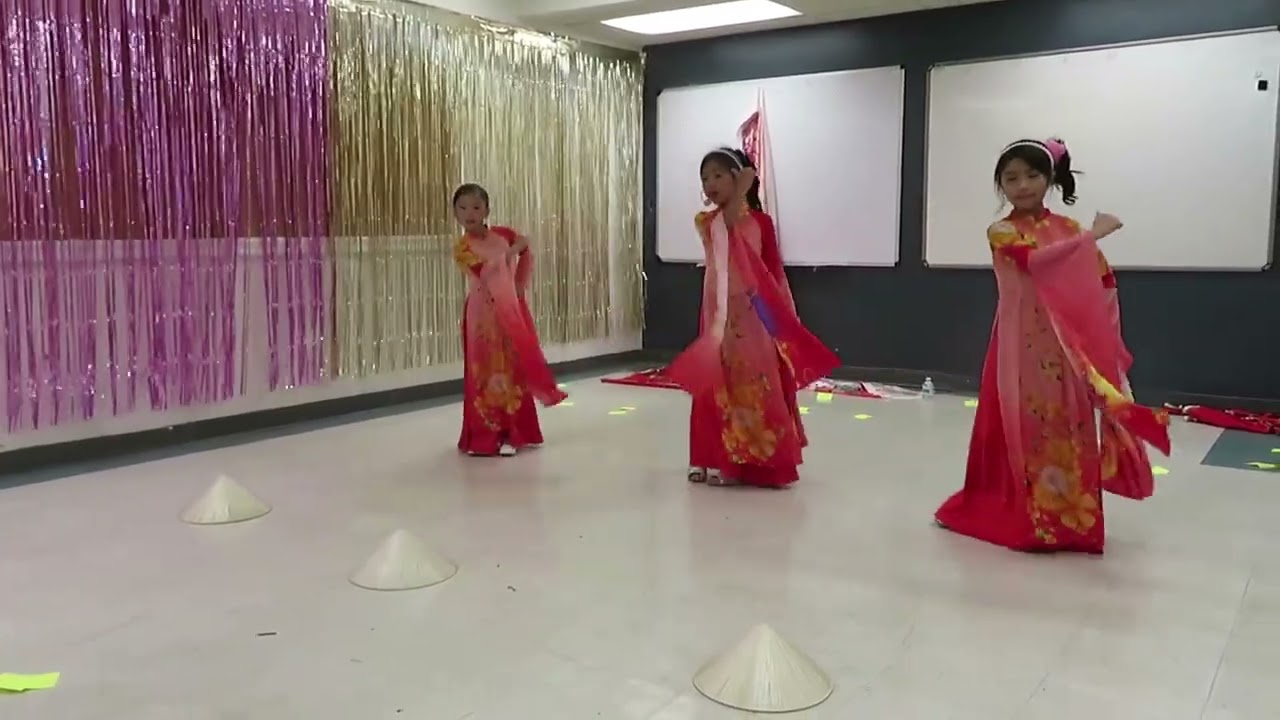 Tết at Friendly Center 1