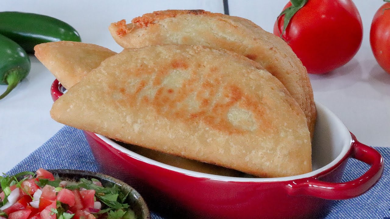 Empanadas de frijol y queso, como las de la abuela