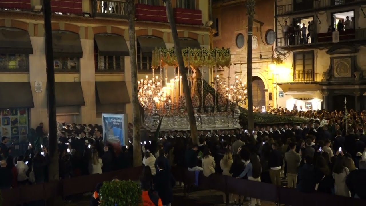GRACIA Y ESPERANZA (ESTUDIANTES) - PLAZA DE LA CONSTITUCION (LATERAL) - MALAGA SEMANA SANTA 2024