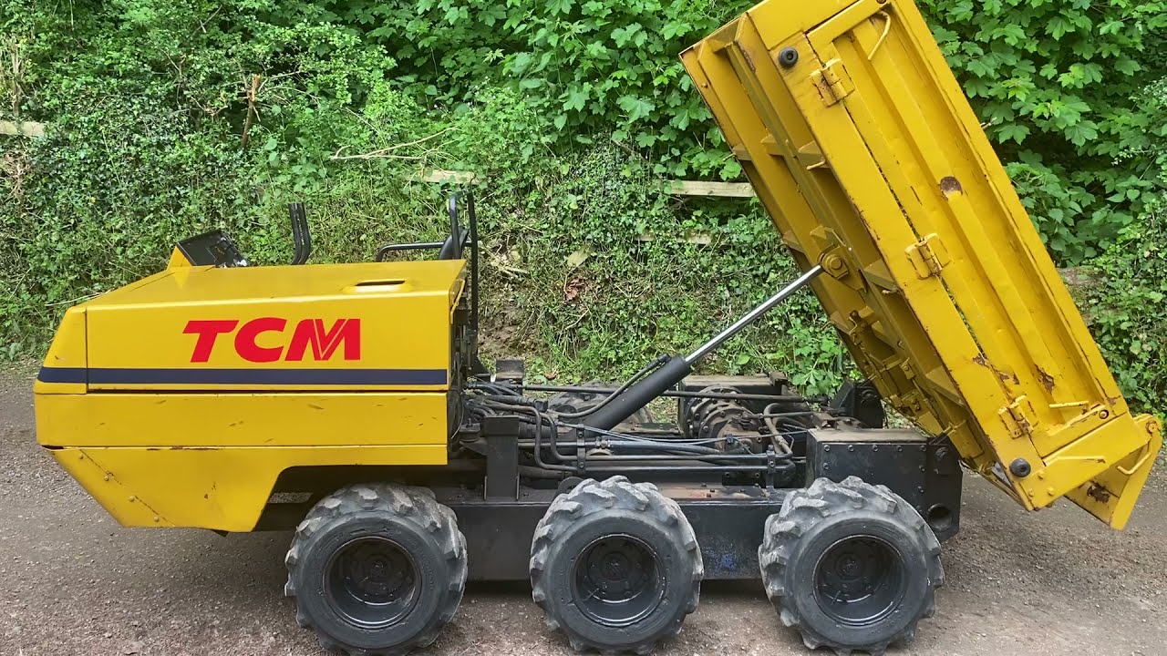 TCM 6 WHEEL DRIVE  2 TON DUMPER