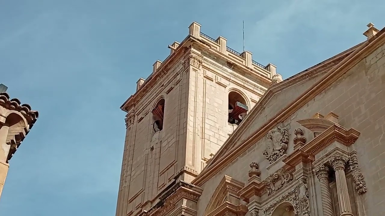 Volteo durante la procesión extraordinaria