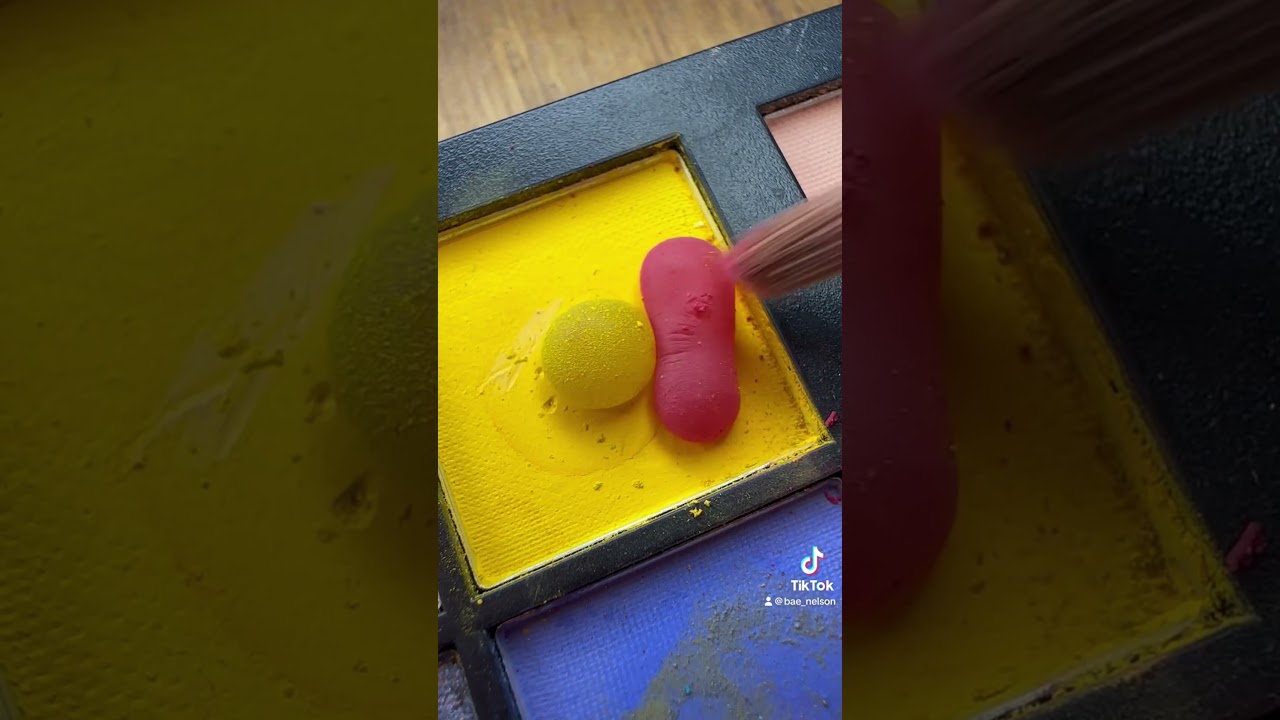 Mixing a pink droplet with a yellow droplet🫧✨🥰