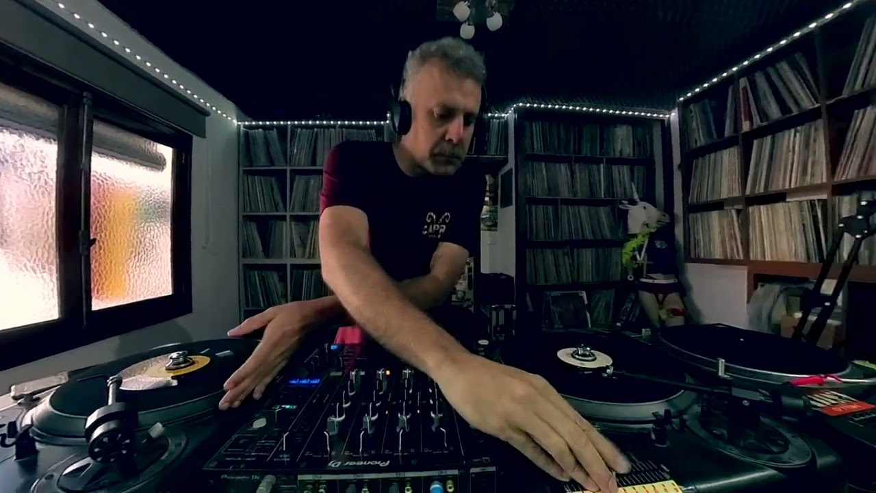 Reggae Roots Vinyl mix /Golden Gems / Capra Records by Fonki Cheff
