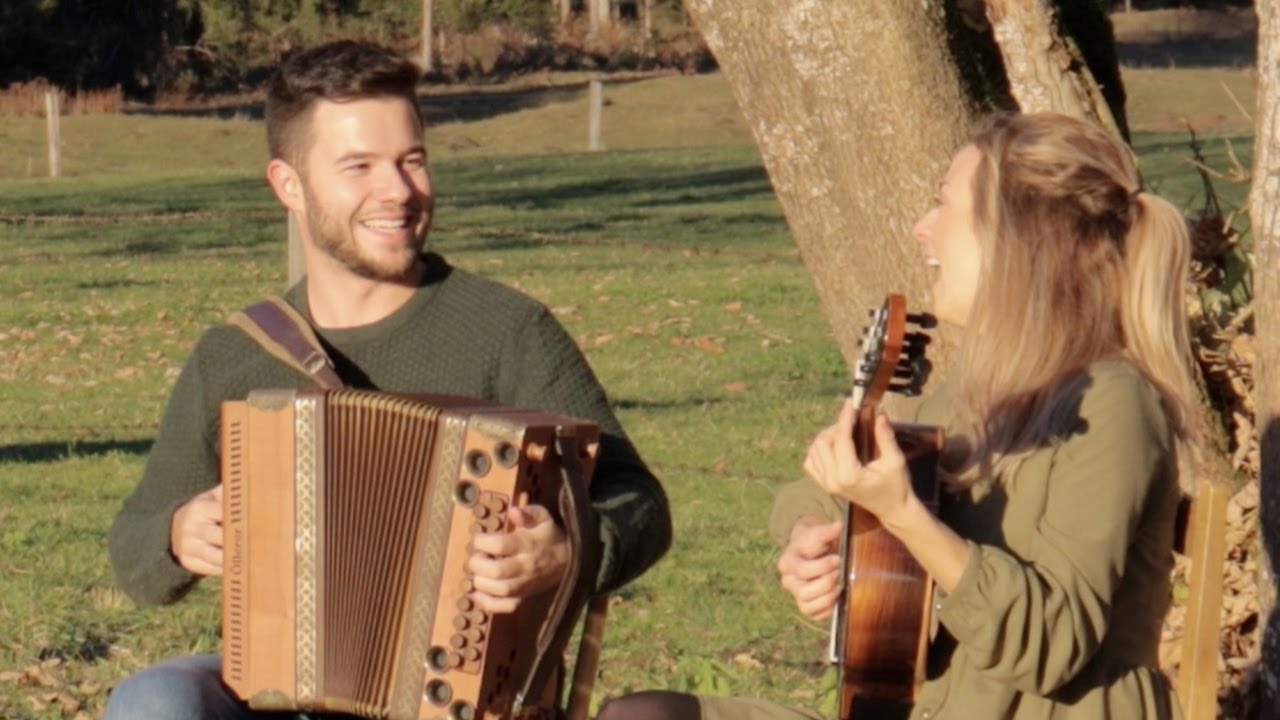 Hupf umi (flotte Polka) - Steirische Harmonika & Gitarre - Volksmusik - DAXN