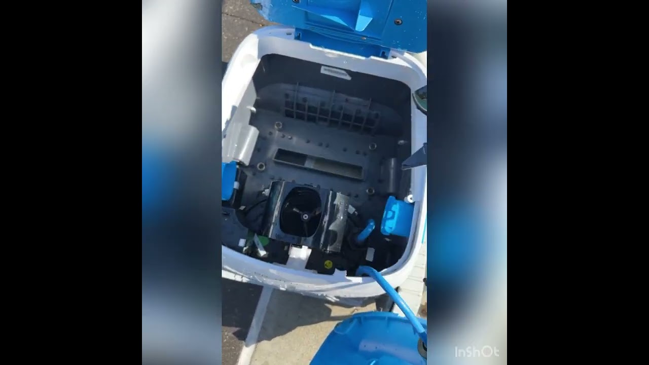 Автоматический пылесос для бассейна "Дельфин" постоянно останавливается.
