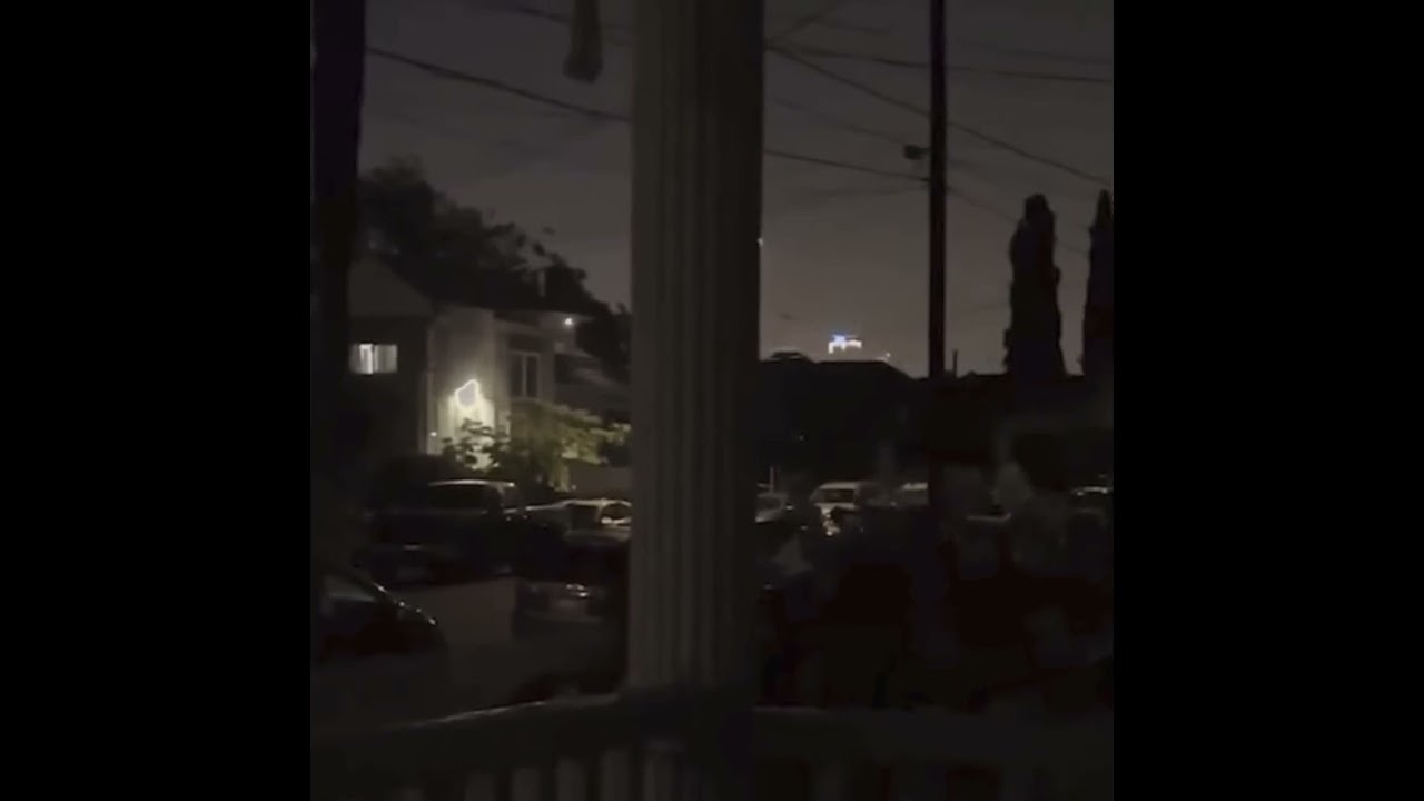 JELLYFISH TYPE UFO PROBE IN LOS ANGELES NEIGHBORHOOD
