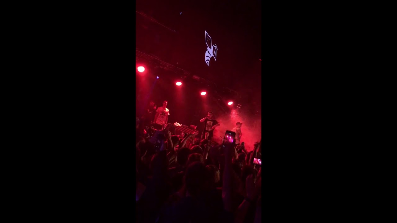 Bumble Beezy - No Hook (live in Moscow)
