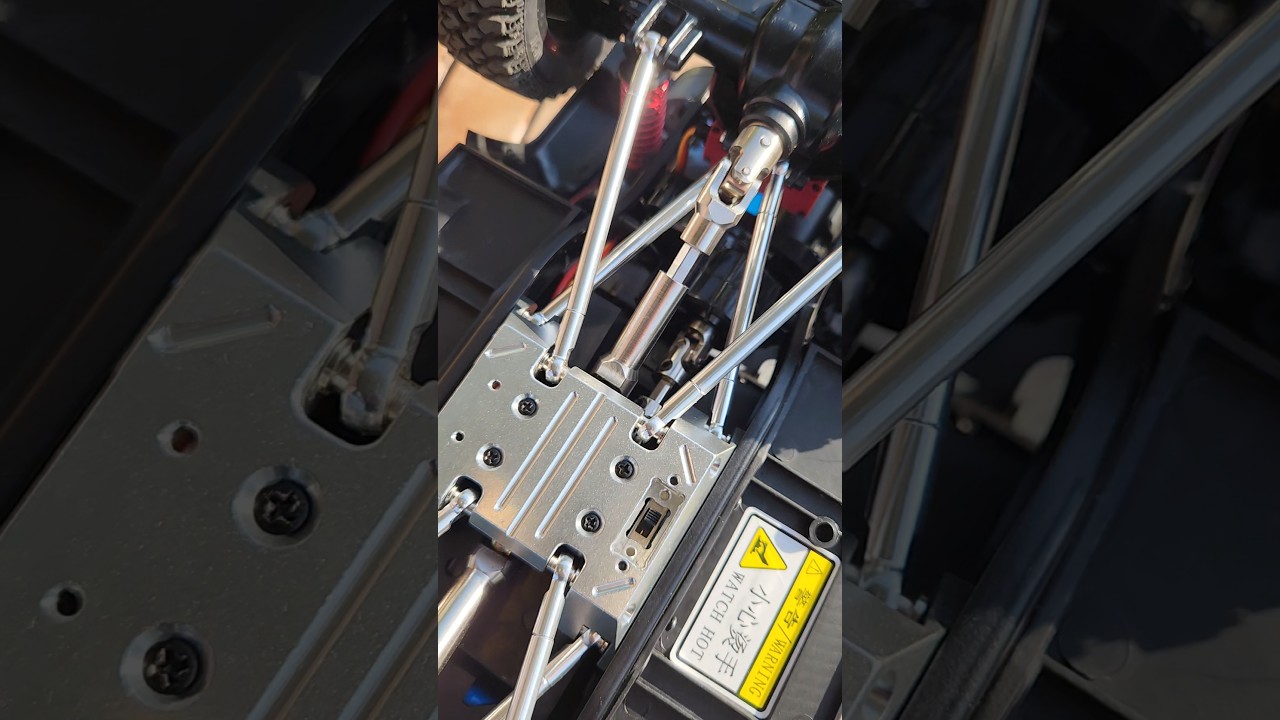 Shiny metal upgrade MN128 RC Crawler Car Linkrod Drive shaft and Bottom Plate 🥵🔥 Jeep Rubicon