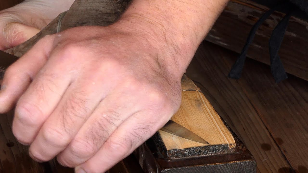 【刀剣研師】短刀（鵜の首造り）の研ぎ 其ノ三【中名倉砥石工程】ー Japanese Sword (Tanto) polishing part 3