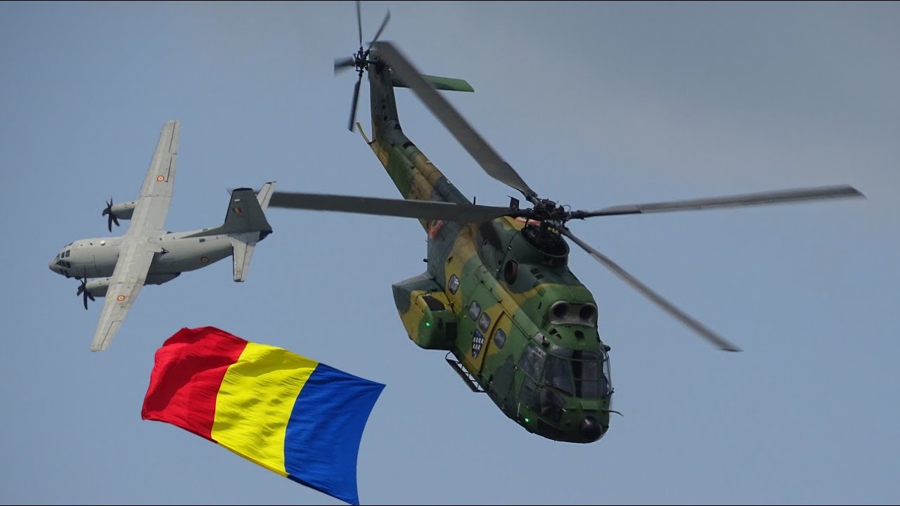 Bacau Air Show 105 ani Aviatie CPT Alexandru Serbanescu !! Surpriza zilei Taifun Europhaiter !